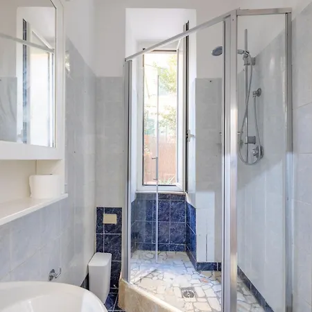 Casa Giovi - With Garden Apartmán